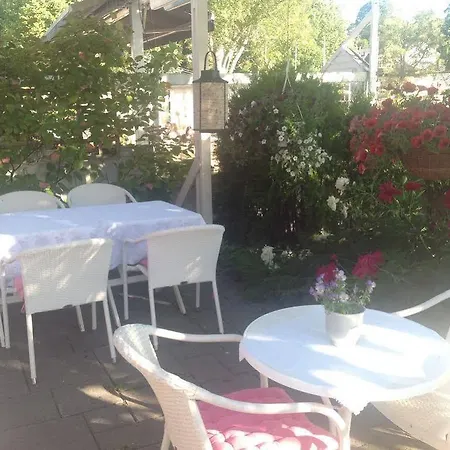 Amandis Hotelli 3*